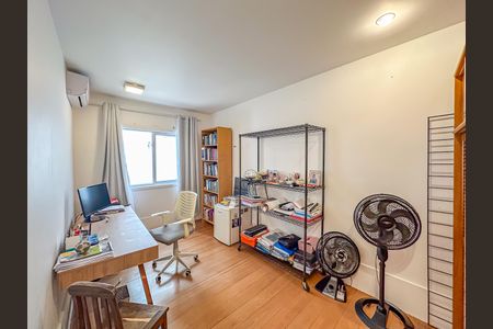 Casa à venda com 300m², 5 quartos e 1 vagaQuarto 4