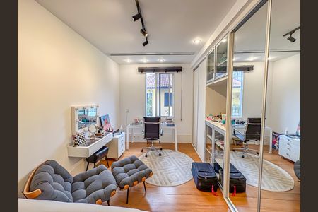 Casa à venda com 300m², 5 quartos e 1 vagaQuarto 3