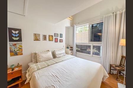 Casa à venda com 300m², 5 quartos e 1 vagaSuíte 