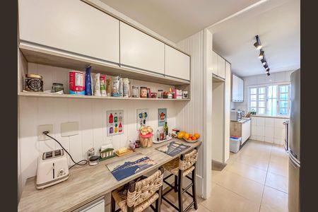 Casa à venda com 300m², 5 quartos e 1 vagaCozinha