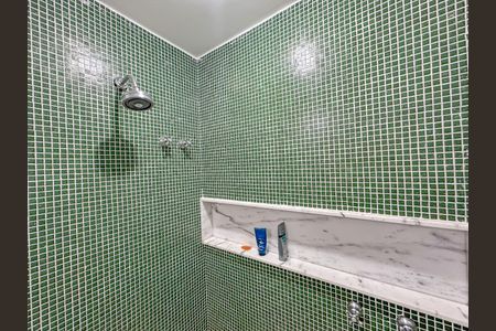 Casa à venda com 300m², 5 quartos e 1 vagaBanheiro