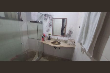 Casa à venda com 5 quartos, 246m² em São Lourenço, Niterói