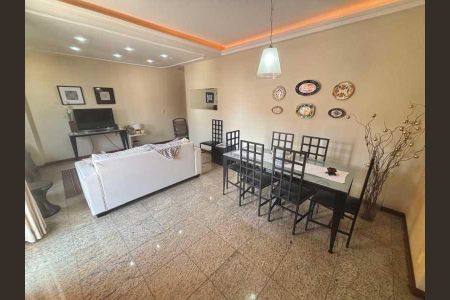 Apartamento à venda com 135m², 3 quartos e 3 vagas