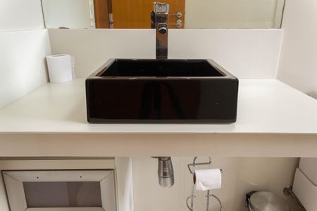 Casa à venda com 399m², 4 quartos e 6 vagasBanheiro da Suíte 1