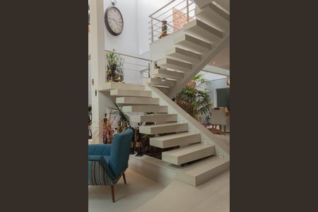 Casa à venda com 399m², 4 quartos e 6 vagasSala