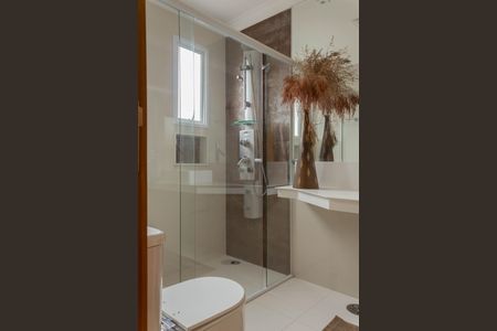 Casa à venda com 399m², 4 quartos e 6 vagasBanheiro da Suíte 3