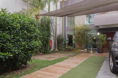 Casa à venda com 399m², 4 quartos e 6 vagasJardim / Garagem