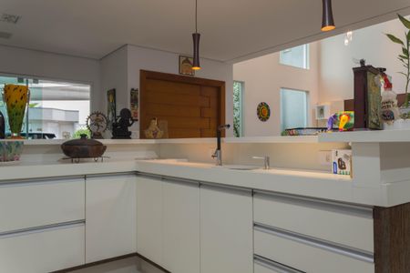 Casa à venda com 399m², 4 quartos e 6 vagasCozinha