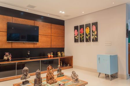 Casa à venda com 399m², 4 quartos e 6 vagasSala de TV