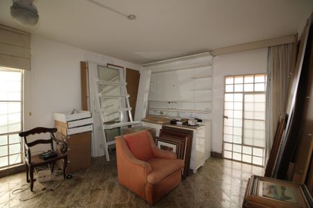 Casa à venda com 500m², 4 quartos e 4 vagasSuíte 4