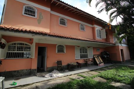 Casa à venda com 500m², 4 quartos e 4 vagasFachada - Frente