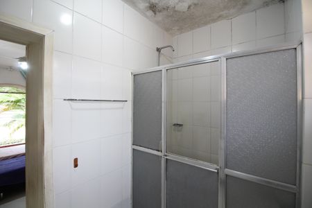Casa à venda com 500m², 4 quartos e 4 vagasSuíte 1 - Banheiro