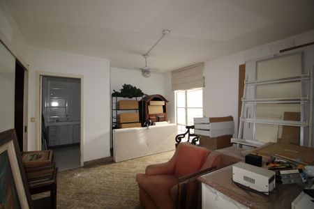 Casa à venda com 500m², 4 quartos e 4 vagasSuíte 4