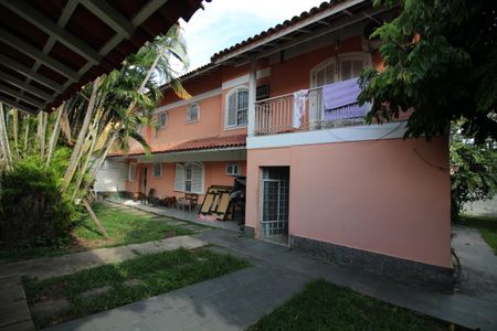 Casa à venda com 500m², 4 quartos e 4 vagasFachada - Frente