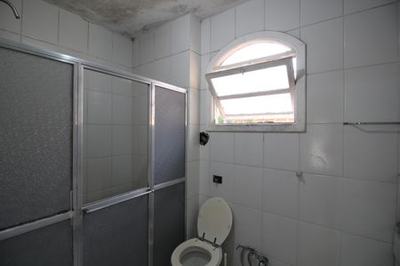 Casa à venda com 500m², 4 quartos e 4 vagasSuíte 1 - Banheiro