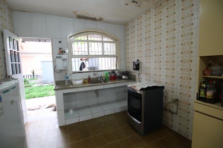 Casa à venda com 500m², 4 quartos e 4 vagasCozinha