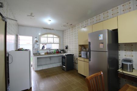 Casa à venda com 500m², 4 quartos e 4 vagasCozinha