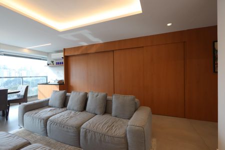 Apartamento à venda com 120m², 3 quartos e 2 vagasSala