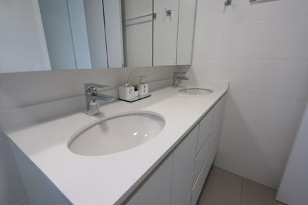 Apartamento à venda com 120m², 3 quartos e 2 vagasBanheiro da Suíte 1