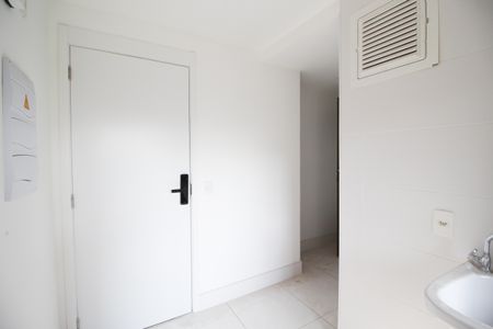 Apartamento à venda com 149m², 3 quartos e 2 vagas Apartamento à venda com 149m², 3 quartos e 2 vagasÁrea de Serviço