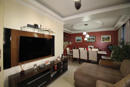 Casa de condomínio à venda com 141m², 4 quartos e 4 vagasSala