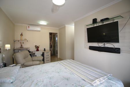 Casa de condomínio à venda com 141m², 4 quartos e 4 vagasQuarto 4 - Suíte