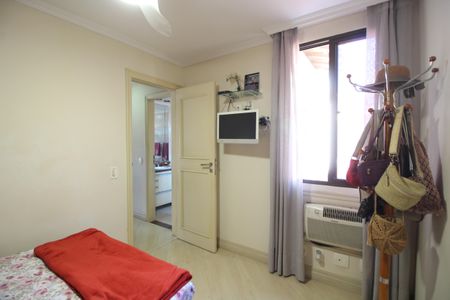 Casa de condomínio à venda com 141m², 4 quartos e 4 vagasQuarto 1