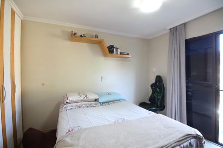 Casa de condomínio à venda com 141m², 4 quartos e 4 vagasQuarto 2