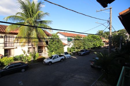 Casa de condomínio à venda com 141m², 4 quartos e 4 vagasQuarto 4 - Vista