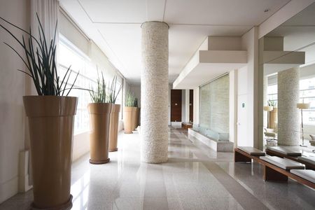 Apartamento à venda com 211m², 4 quartos e 3 vagas Apartamento à venda com 211m², 4 quartos e 3 vagasHall Social