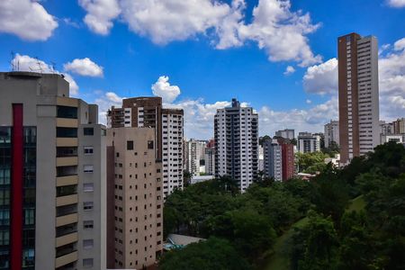 Apartamento à venda com 211m², 4 quartos e 3 vagas Apartamento à venda com 211m², 4 quartos e 3 vagasVista do Quarto 2