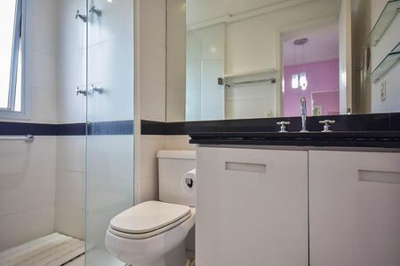 Apartamento à venda com 211m², 4 quartos e 3 vagas Apartamento à venda com 211m², 4 quartos e 3 vagasBanheiro Suíte 1