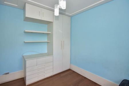 Apartamento à venda com 211m², 4 quartos e 3 vagas Apartamento à venda com 211m², 4 quartos e 3 vagasQuarto 2