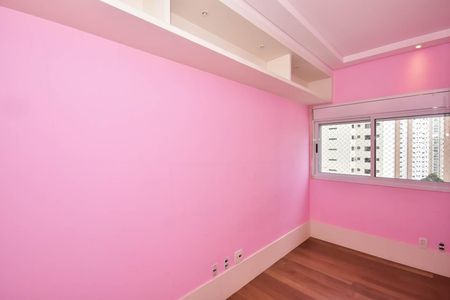 Apartamento à venda com 211m², 4 quartos e 3 vagas Apartamento à venda com 211m², 4 quartos e 3 vagasQuarto 1