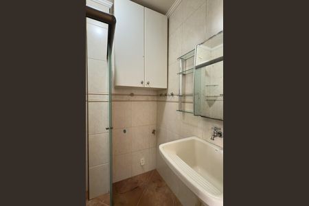 Studio para alugar com 33m², 1 quarto e 1 vaga Studio para alugar com 33m², 1 quarto e 1 vagaBanheiro