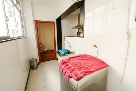 Apartamento à venda com 126m², 3 quartos e 1 vaga Apartamento à venda com 126m², 3 quartos e 1 vagaLavanderia