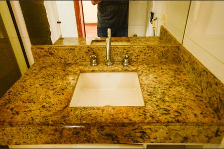 Apartamento à venda com 126m², 3 quartos e 1 vaga Apartamento à venda com 126m², 3 quartos e 1 vagaBanheiro/Suíte 1