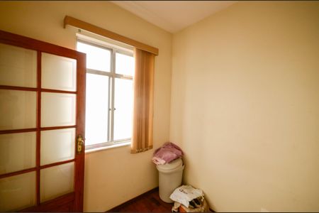 Apartamento à venda com 126m², 3 quartos e 1 vaga Apartamento à venda com 126m², 3 quartos e 1 vagaQuarto de Serviço