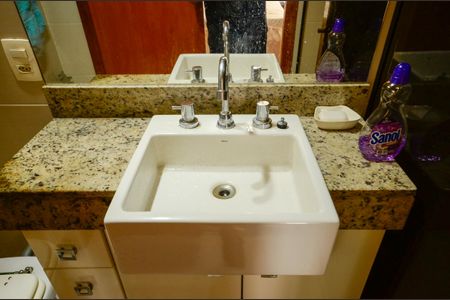 Apartamento à venda com 126m², 3 quartos e 1 vaga Apartamento à venda com 126m², 3 quartos e 1 vagaBanheiro/Suíte 2