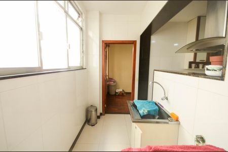 Apartamento à venda com 126m², 3 quartos e 1 vaga Apartamento à venda com 126m², 3 quartos e 1 vagaLavanderia