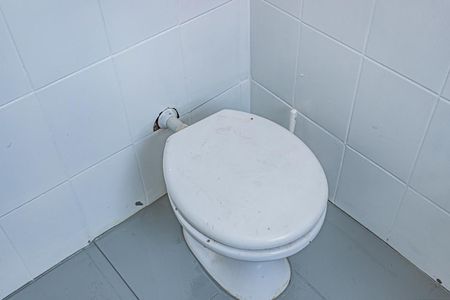 Casa para alugar com 60m², 2 quartos e 1 vaga Casa para alugar com 60m², 2 quartos e 1 vagaBanheiro