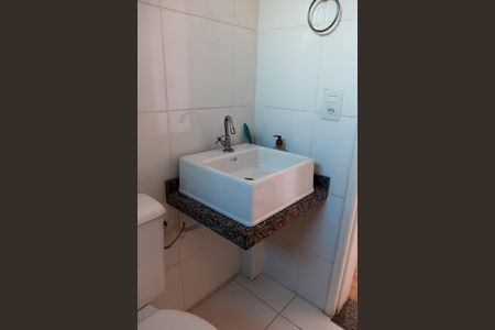 Apartamento para alugar com 55m², 2 quartos e 1 vaga Apartamento para alugar com 55m², 2 quartos e 1 vagaBanheiro