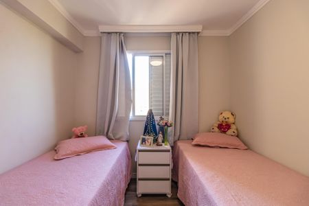 Apartamento à venda com 105m², 4 quartos e 2 vagasQuarto 2