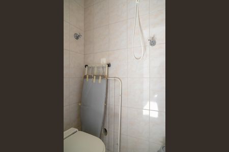 Apartamento à venda com 72m², 2 quartos e 1 vaga Apartamento à venda com 72m², 2 quartos e 1 vagaBanheiro de Serviço