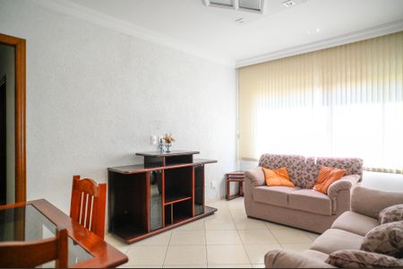 Apartamento à venda com 72m², 2 quartos e 1 vaga Apartamento à venda com 72m², 2 quartos e 1 vagaSala