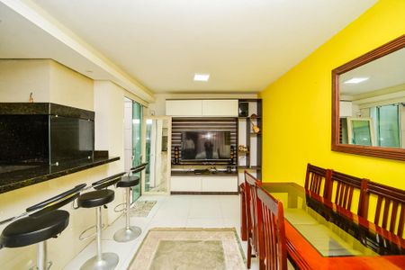 Casa à venda com 160m², 4 quartos e 3 vagasSala