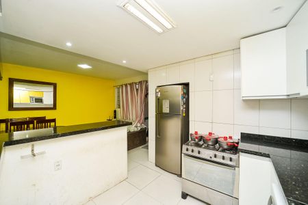 Casa à venda com 160m², 4 quartos e 3 vagasCozinha