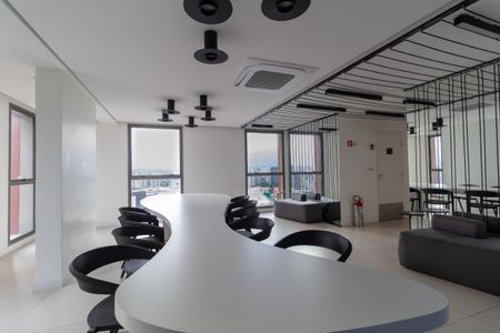 Studio à venda com 28m², 1 quarto e 1 vaga Studio à venda com 28m², 1 quarto e 1 vagaÁrea comum - Co-Working