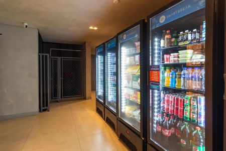 Studio à venda com 28m², 1 quarto e 1 vaga Studio à venda com 28m², 1 quarto e 1 vagaÁrea comum - Conveniência