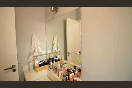 Casa à venda com 160m², 3 quartos e 2 vagasBanheiro da Suíte